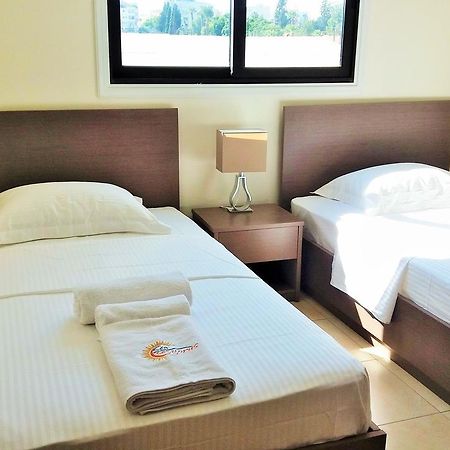 Apartmán 202 Mandritis Court Larnaca Exteriér fotografie