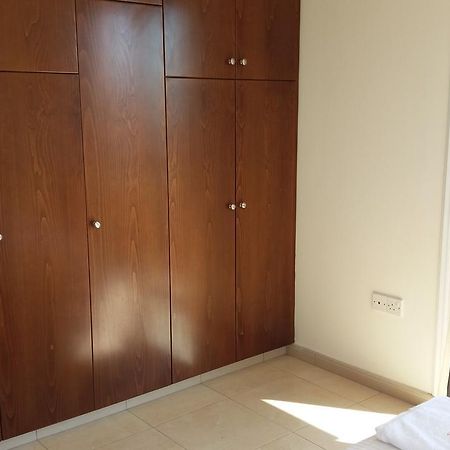 Apartmán 202 Mandritis Court Larnaca Exteriér fotografie