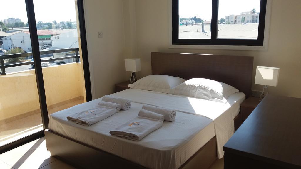 Apartmán 202 Mandritis Court Larnaca Exteriér fotografie