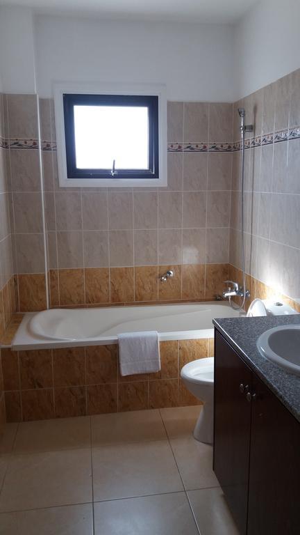 Apartmán 202 Mandritis Court Larnaca Exteriér fotografie