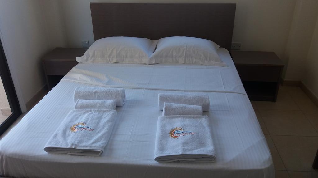 Apartmán 202 Mandritis Court Larnaca Exteriér fotografie