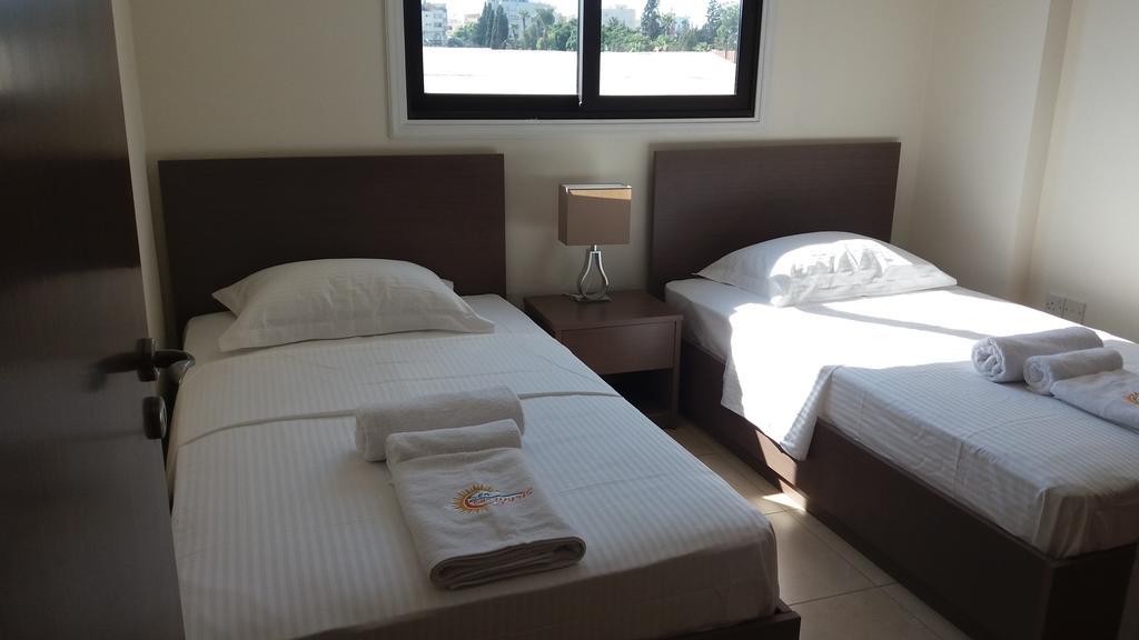 Apartmán 202 Mandritis Court Larnaca Exteriér fotografie