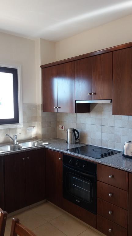 Apartmán 202 Mandritis Court Larnaca Exteriér fotografie
