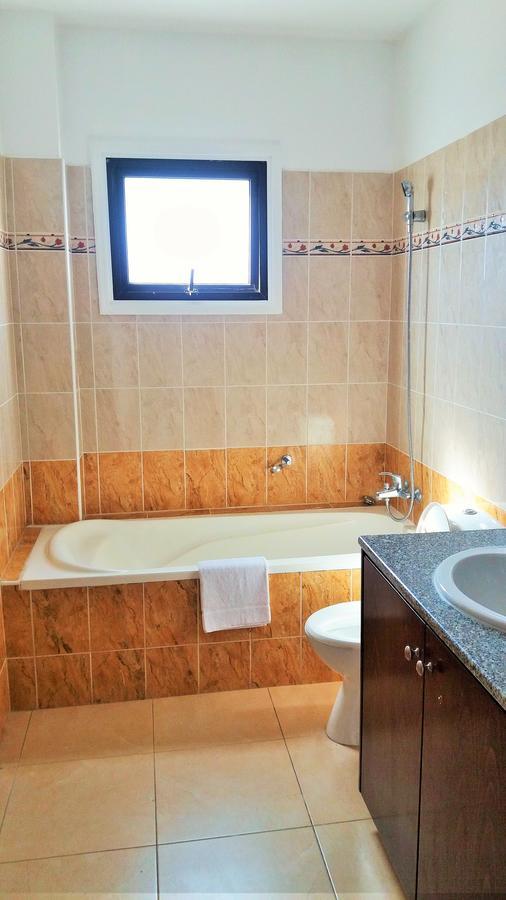 Apartmán 202 Mandritis Court Larnaca Exteriér fotografie