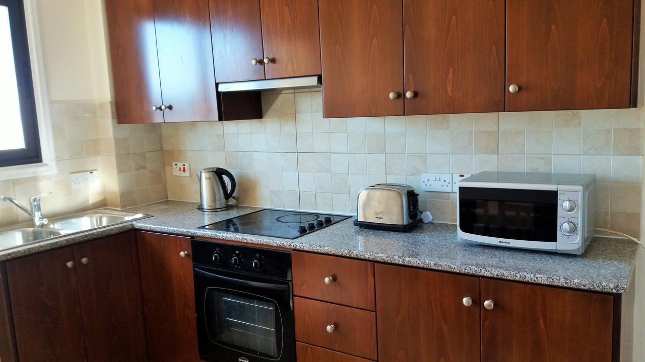 Apartmán 202 Mandritis Court Larnaca Exteriér fotografie